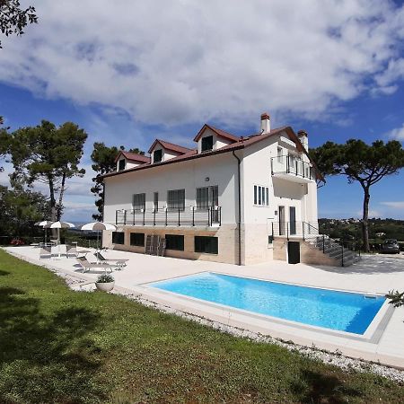 Villa De Ruschi Montacuto Exteriör bild