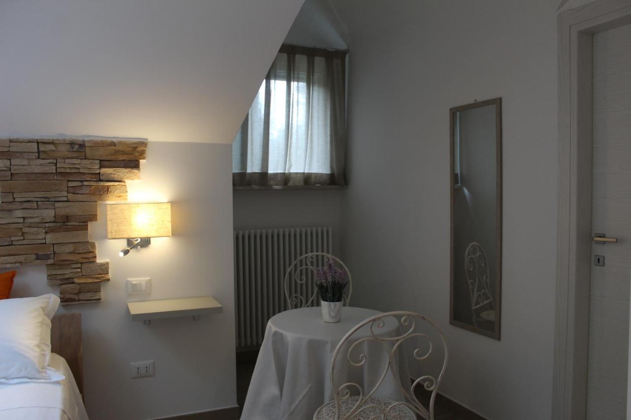 Villa De Ruschi Montacuto Exteriör bild