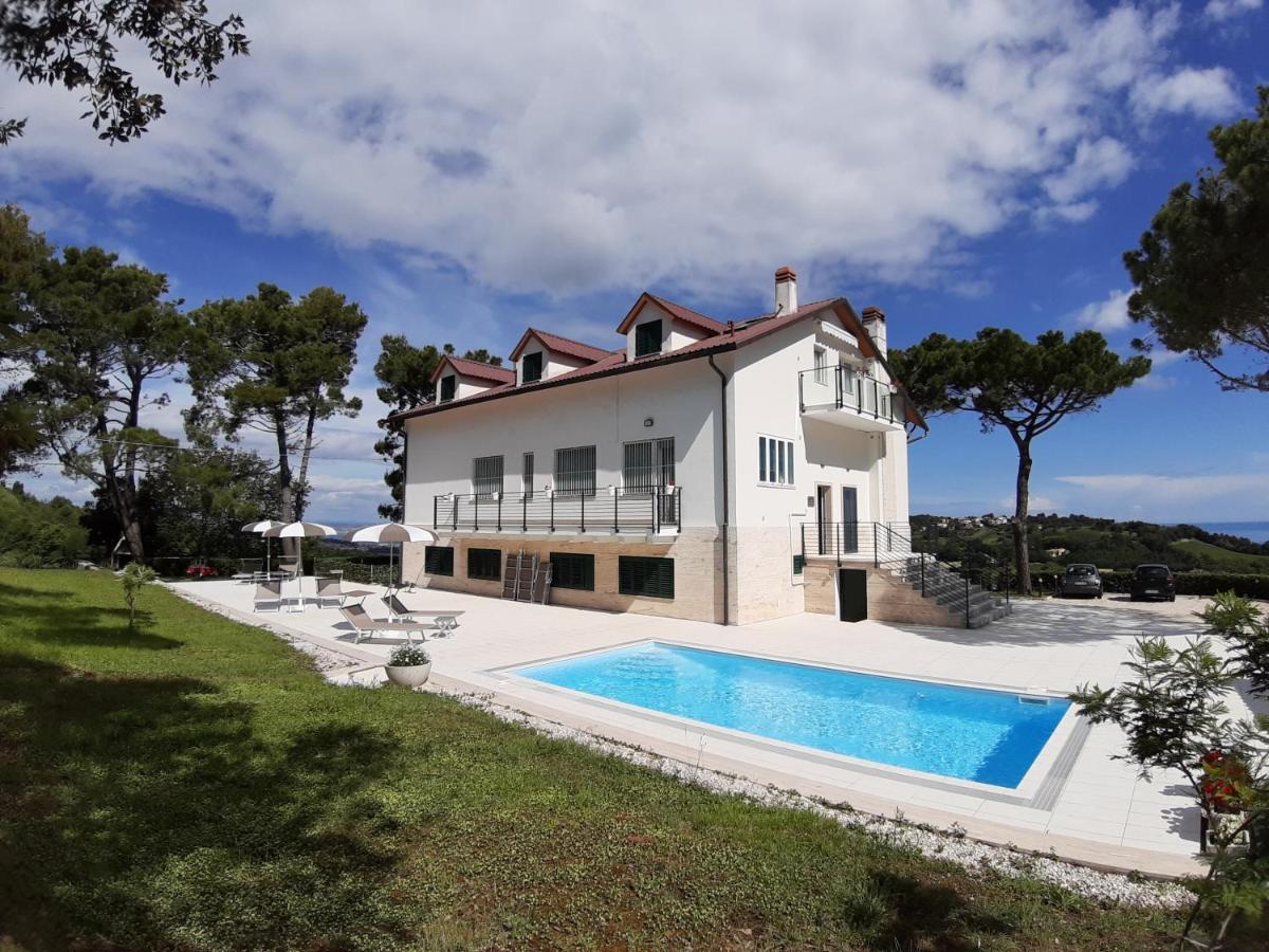 Villa De Ruschi Montacuto Exteriör bild
