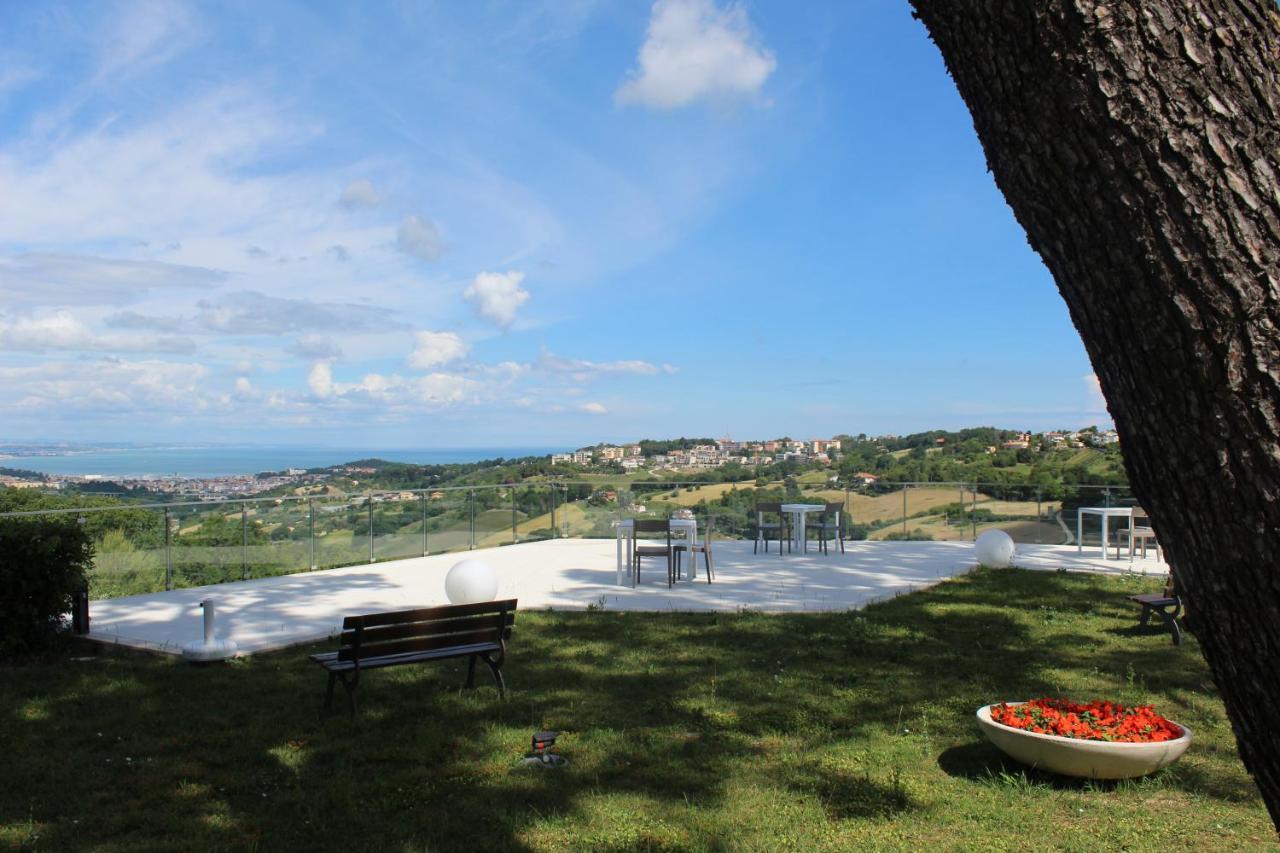 Villa De Ruschi Montacuto Exteriör bild